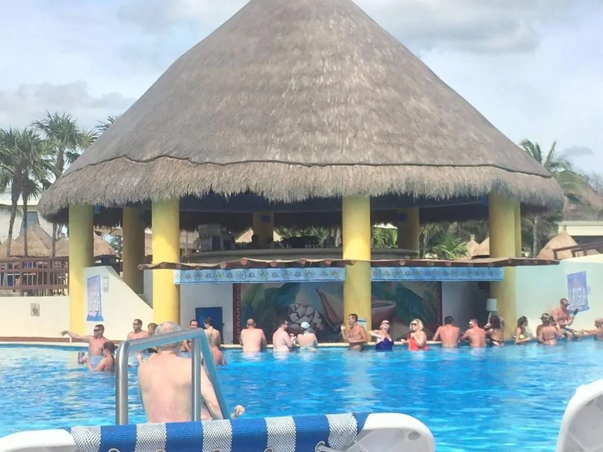 Luxurious Akumal Terrazas 2-Bedroom Condominium 0*,